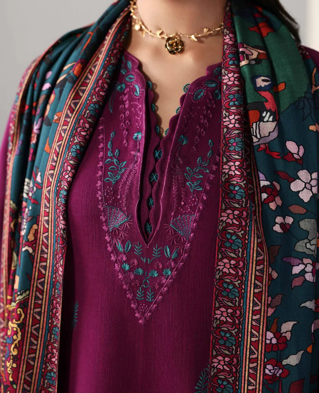 Alizee Embroidered lawn 3pc Iz-267